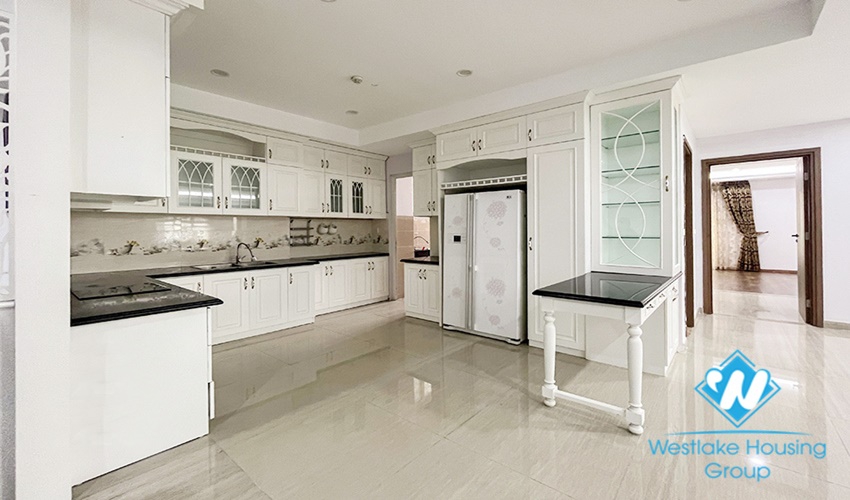 New beautiful modern apartment for rent with Gold courtyard view fully furnished